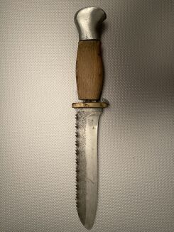 RENOWACJA UNIKATOWEGO NOŻA Z OKRESU II WOJNY ŚWIATOWEJ - 4